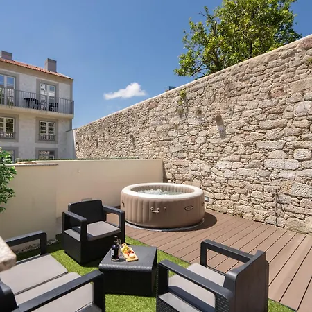 Host Wise - Fervenca Boutique Palace Appartement *