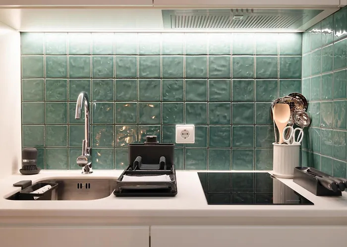 Host Wise - Fervenca Boutique Palace *