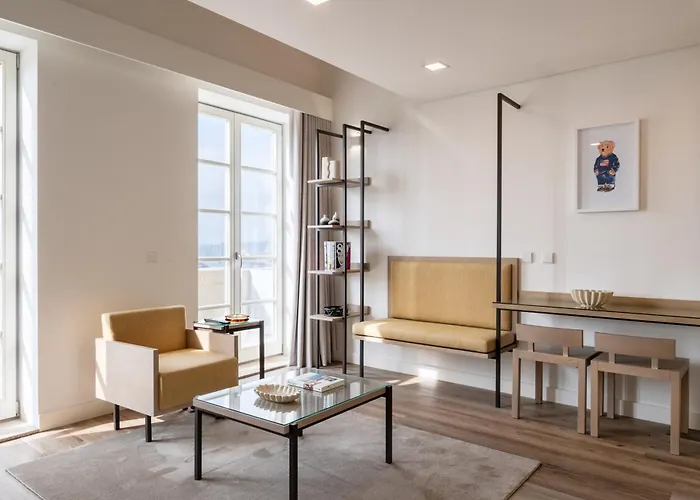 Host Wise - Fervenca Boutique Palace * Вила-Нова-ди-Гая