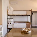 Host Wise - Fervenca Boutique Palace Daire *