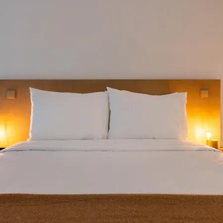 Host Wise - Fervenca Boutique Palace *