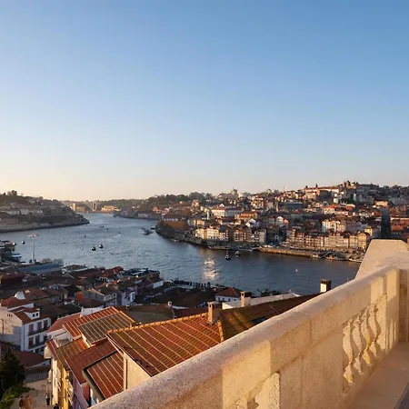 Host Wise - Fervenca Boutique Palace Apartment
