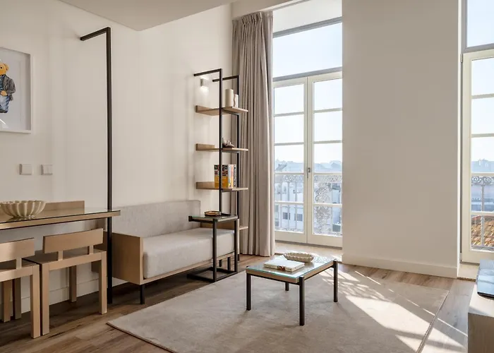 Host Wise - Fervenca Boutique Palace Apartament