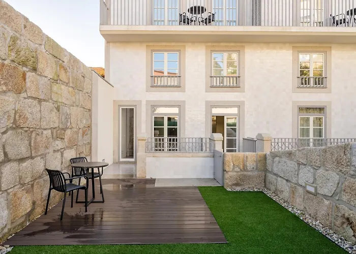 Host Wise - Fervenca Boutique Palace Apartament