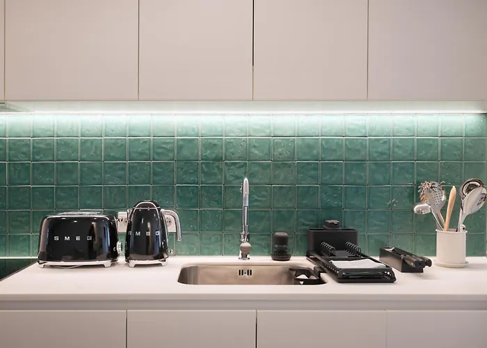 Host Wise - Fervenca Boutique Palace Apartament Vila Nova de Gaia